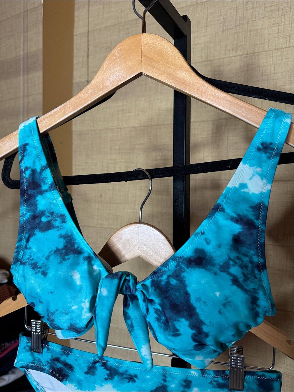 Old Navy Blue Tie Dye Twist Front Bikini Set Size Small Like New - Picture 4 of 12